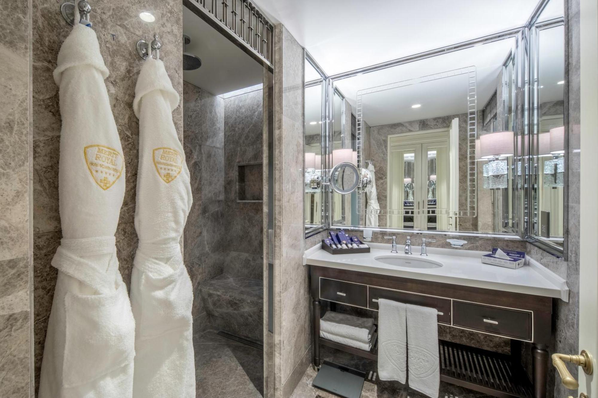 Merit Royal Diamond Hotel & Spa Karavas  Extérieur photo